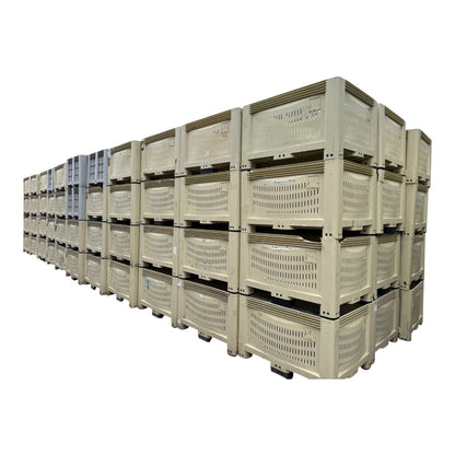 Plastic pallet box used type 1 